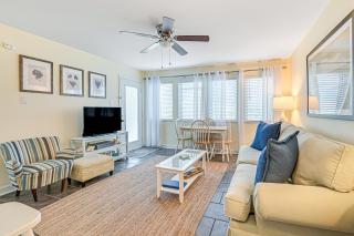 Beach and Pool Access Resort-Style Myrtle Beach Gem - Myrtle Beach - 0