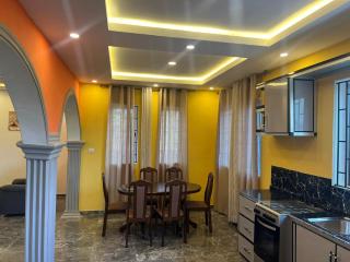 Nana's Duplex Apartment - 1