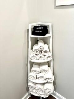 Federal Hill Luxury with Parking & Harbor View Rooftop - 4