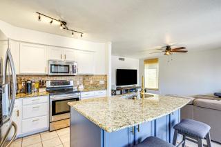 Private Pool and Grills North Phoenix Retreat! - Phoenix - 2