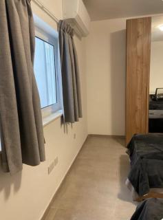 1 Shared room for a female - Tal-Ħriereb - 1