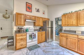 The Pink Door - West Linn - 2