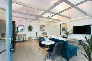 Quaint Studio for 2 in the Heart of Little Italy - 3