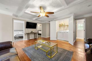 The Manor l 5-Bedrooms A Location Sleeps 12 - Atlanta - 8