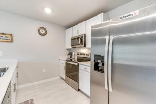 Port Charlotte Retreat Near Beach and Rays Stadium! - Yonkers - 3