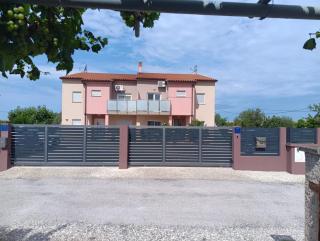 Apartments Amfora Valbandon - Valbandon - 0