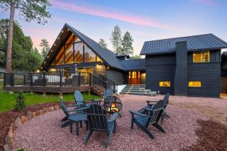 Cozy Modern Chalet in Strawberry - Pine - 0