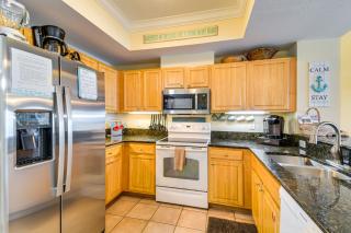 PoolandBeach-View Gulf Shores Condo Family Friendly - Gulf Shores - 2