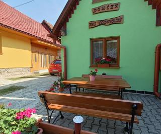 Domček pri vodopáde - 7