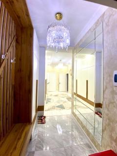 Красивая квартира в центре города Шымкент ЖК Бахыт Нурсат 172б - 3