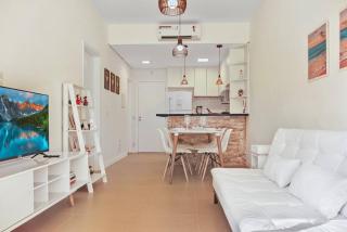 Apt com Varanda Gourmet Beira Mar Lindo Condominio - 1