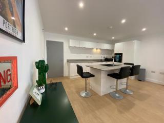 Coastal Links, Main Street Portrush, 1 to 5 guests - 5