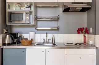 Lovely one bedroom guest house in Encino village - Los Angeles - 9
