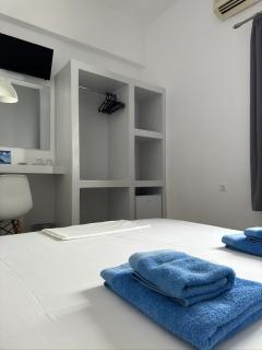 Aelia Rooms & Apartments - Ios Chora - 3