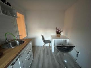 Green Grass Cut Apartment - 0