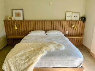Beautiful New Modern Home, Perfectly located between Valle De Guadalupe and Downtown Ensenada! - El Sauzal - 0
