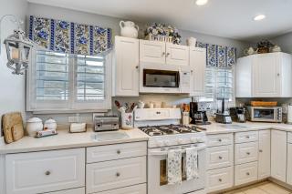 Seneca Lake Retreat with Deck - Walk to Wineries! - Burdett - 5