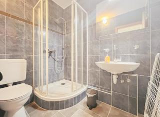 Home4Now DOR04 Monteursunterkunft in Dormagen I 3 Schlafzimmer für 6 Personen I Küche I Gäste WC I SmartTV I WiFi - Dormagen - 4