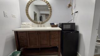 Village Motel - Clinton - 3