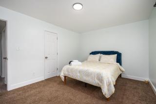 Cozy 2BD Retreat A Short Walk to Westside Beltline - Atlanta - 6