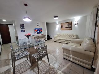 Condomínio Exclusivo à Beira MAR - CASA de 04 quartos com piscina e churrasqueira - 2