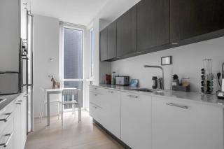 Stylish & Modern 2BR Downtown Apartment - Reykjavik - 4