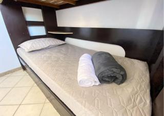 Apartamento recantoazul es Conforto Total a 50m do Mar Apartamento Recém-Reformado na Praia de Castelhanos, ES, para 7 Pessoas Aconchegante e Completo, com 3 Quartos e 1 Suíte - Anchieta - 3