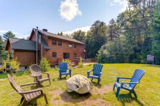 Spacious Wilmington Cabin Walk to Lake - 9