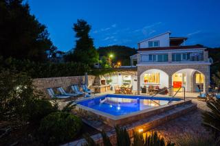 Seaside family friendly house with a swimming pool Grscica, Korcula - 23487 - 0