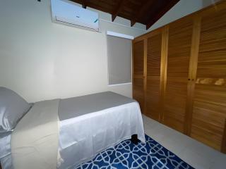 Yaad IV - Montego Bay - 9