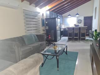 Yaad IV - Montego Bay - 2