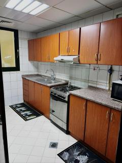 Corniche Street - Stunning Room - Abu Dhabi - 3