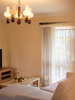 Steps from Mall Super Convenient 3BR Cozy House - 3