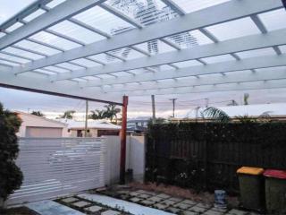 Luxurious 4-Bedroom Miami Oasis with Pool - Gold Coast - 6