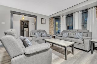 Renovated 6BR 2BA Minutes from Falls and Casino - Cataratas do Niágara - 3