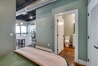 NEW Studio w 2 Queen Beds 7 mins to Broadway - Nashville - 5