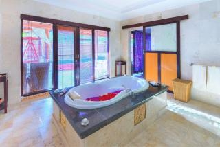 Romantic Private Villas Kuta Bali - 1