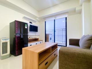 Comfort Stay and Cozy 2BR at Meikarta Apartment By Travelio - Jakarta - 4