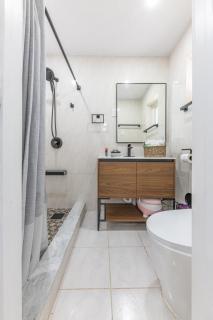 King Bed Pool Near Airport, Beach & Casino - Dania Beach - 2