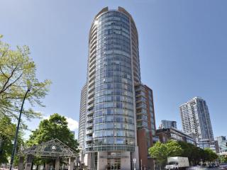Luxary Condo Downtown Vancouver with free parking - 9