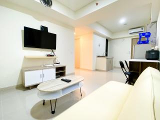 Nice and Simply 2BR at Meikarta Apartment By Travelio - Cikarang - 3