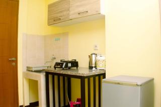 Warm and Homey Studio Room at Maple Park Sunter Apartment By Travelio - Giacarta - 2