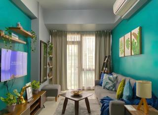 BGC McKinley Taguig 1BR with Balcony near mall - Manila - 7