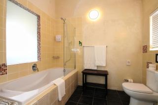Hermanus Lodge on the Green - Solar Power - Hermanus - 9