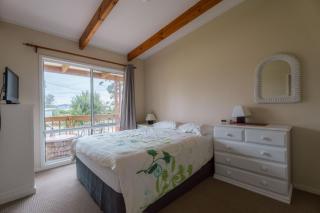Summer Beach House - Kioloa - 1
