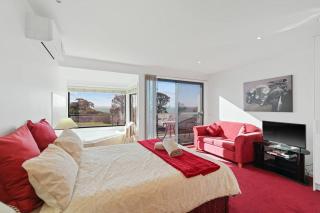Moonlight Bay Accommodation - 7