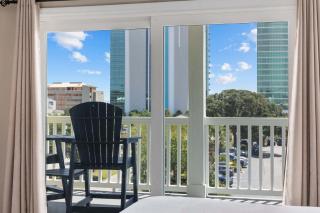 Sunshine Derby - 1 Block to Beach- Garage EV Charge - 6