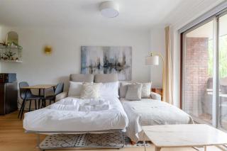 Refurbished Kensington Studio with Balcony near Tube - Londra - 5