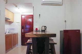 Nice and Elegant 2BR at Grand Palace Kemayoran Apartment By Travelio - Jakarta - 1