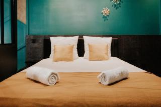 Central 1-Bedroom Apartment with Parking, Netflix and High-Speed Wi-Fi - 9